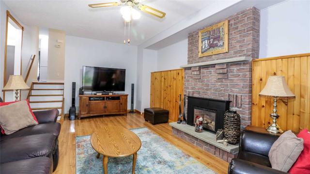 202 Queen St, House semidetached with 3 bedrooms, 2 bathrooms and 3 parking in New Tecumseth ON | Image 3
