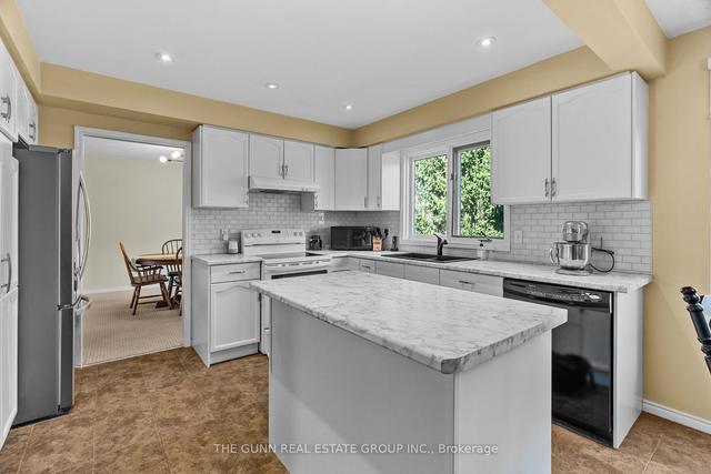 3934 Stacey Cres, House detached with 4 bedrooms, 3 bathrooms and 4 parking in London ON | Image 4