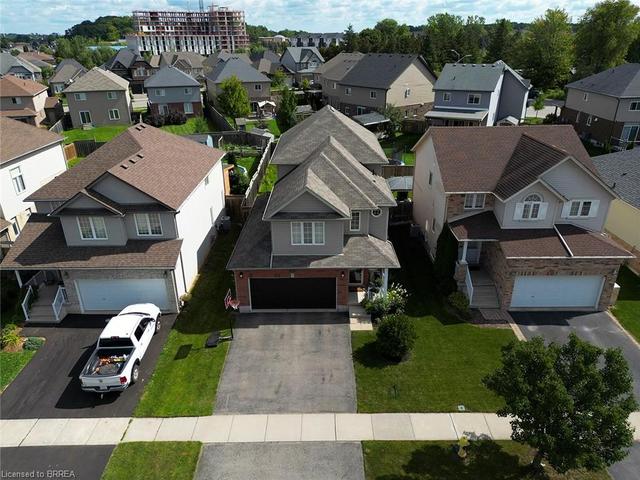 179 Mcguiness Drive, House detached with 4 bedrooms, 3 bathrooms and 3 parking in Brantford ON | Image 35