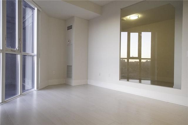 932 - 560 Front St W, Condo with 1 bedrooms, 1 bathrooms and null parking in Toronto ON | Image 7