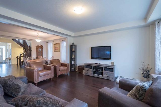 324 Shady Glen Cres, House detached with 3 bedrooms, 3 bathrooms and 2 parking in Kitchener ON | Image 7