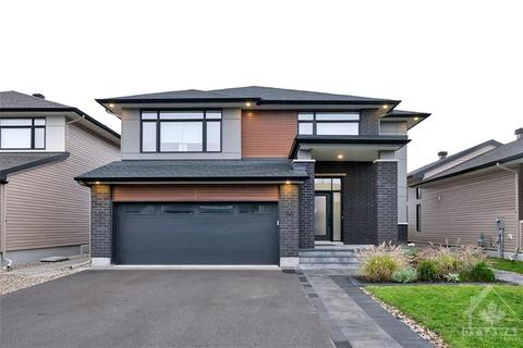 68 Hubble Heights, House detached with 4 bedrooms, 3 bathrooms and 6 parking in Ottawa ON | Card Image