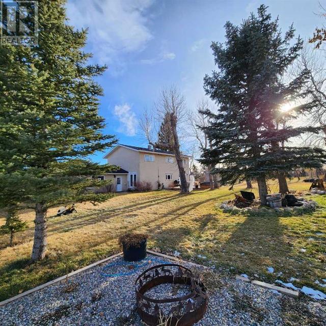 501 Highway, House detached with 4 bedrooms, 2 bathrooms and null parking in Cardston County AB | Image 44