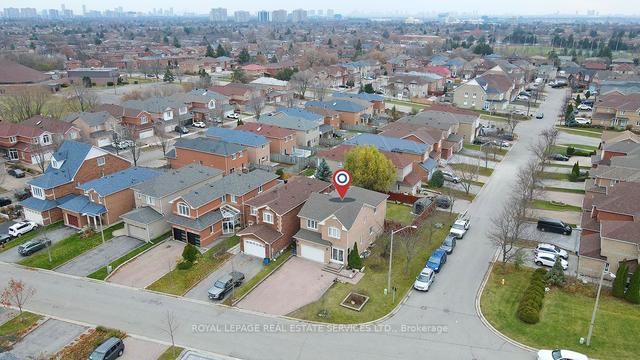 52 Eastpine Dr, House detached with 4 bedrooms, 4 bathrooms and 7 parking in Markham ON | Image 37