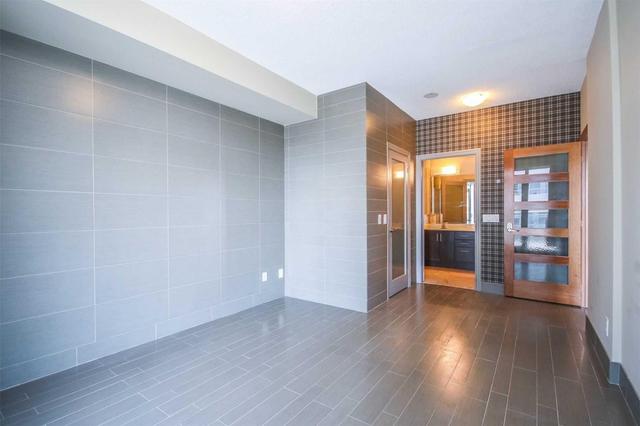 512 - 58 Marine Parade Dr, Condo with 2 bedrooms, 2 bathrooms and 2 parking in Toronto ON | Image 11