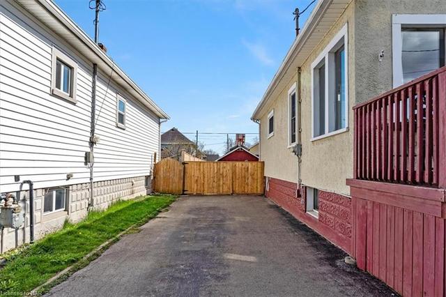 311 Killaly Street E, House detached with 3 bedrooms, 1 bathrooms and 3 parking in Port Colborne ON | Image 41