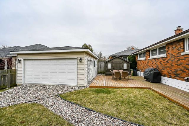 105 Mcelroy Rd E, House detached with 3 bedrooms, 2 bathrooms and 2 parking in Hamilton ON | Image 35