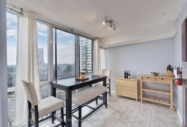501 - 10 Markbrook Lane, Condo with 2 bedrooms, 2 bathrooms and 1 parking in Toronto ON | Image 4