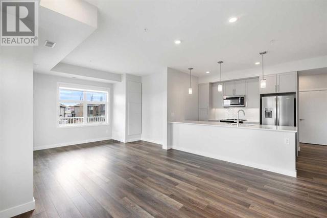 202, - 255 Les Jardins Park Se, Condo with 2 bedrooms, 2 bathrooms and 1 parking in Calgary AB | Image 8