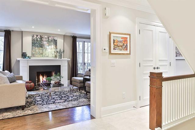 115 Inglewood Dr, House detached with 4 bedrooms, 5 bathrooms and 3 parking in Toronto ON | Image 5