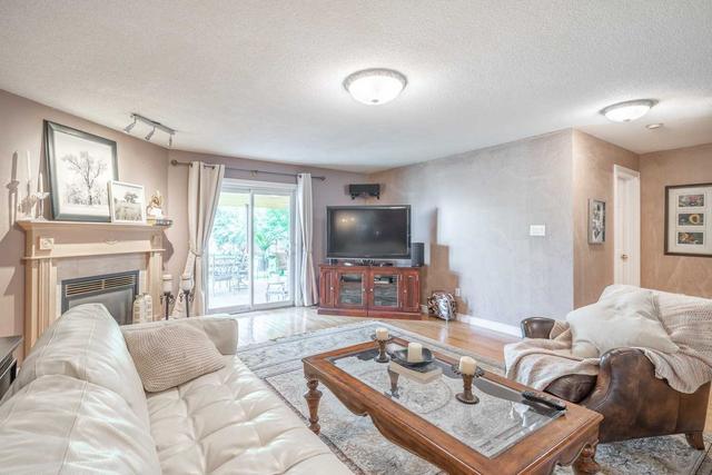 42 Richmond Cres, House detached with 4 bedrooms, 2 bathrooms and 6 parking in Hamilton ON | Image 10