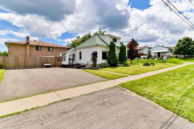 363 Annapolis Ave, House detached with 2 bedrooms, 1 bathrooms and 6 parking in Oshawa ON | Image 39
