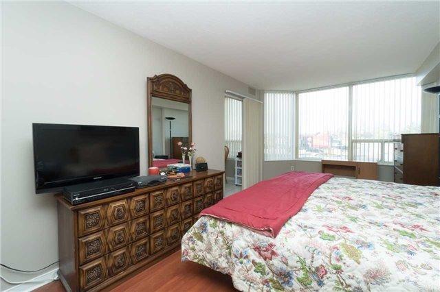 205 - 350 Rathburn Rd W, Condo with 2 bedrooms, 2 bathrooms and 1 parking in Mississauga ON | Image 10