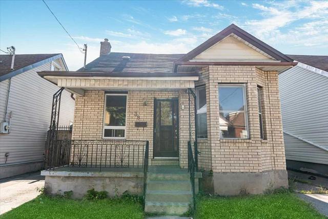 38 Clyde St, House detached with 4 bedrooms, 1 bathrooms and 3 parking in Hamilton ON | Image 11