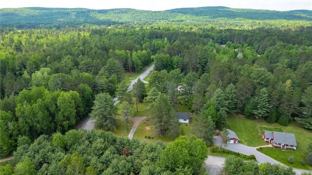 7 Eastern Road, House detached with 2 bedrooms, 1 bathrooms and 10 parking in Greater Madawaska ON | Image 25