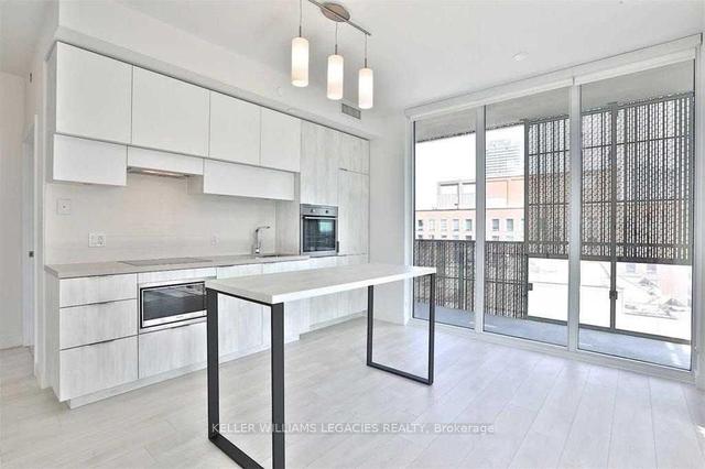 1611 - 8 Eglinton Ave E, Condo with 2 bedrooms, 2 bathrooms and 1 parking in Toronto ON | Image 27