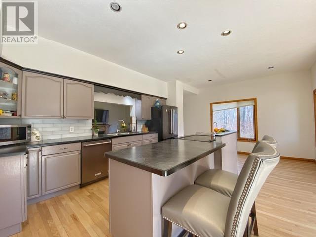 4910 Swannell Drive, House detached with 4 bedrooms, 3 bathrooms and null parking in Hazelton BC | Image 8
