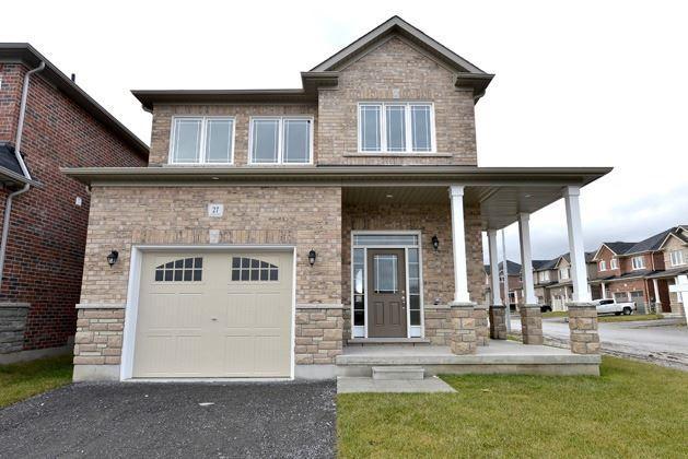 27 Moses Cres, House detached with 4 bedrooms, 3 bathrooms and 2 parking in Clarington ON | Image 3