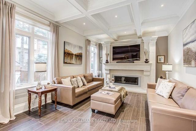 38a Doverwood Crt, House detached with 4 bedrooms, 6 bathrooms and 6 parking in Toronto ON | Image 3