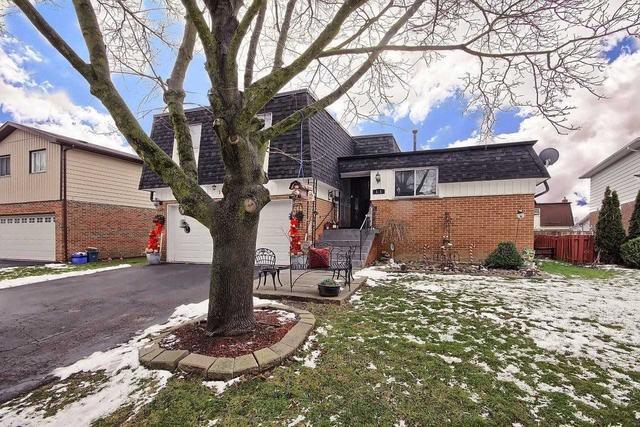 11 Deerfield Crt, House detached with 3 bedrooms, 2 bathrooms and 6 parking in Whitby ON | Image 23