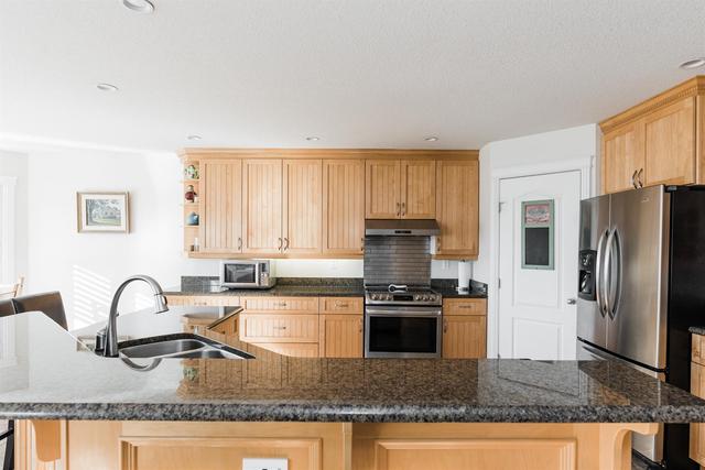 176 Lindstrom Crescent, House detached with 4 bedrooms, 3 bathrooms and 6 parking in Wood Buffalo AB | Image 15