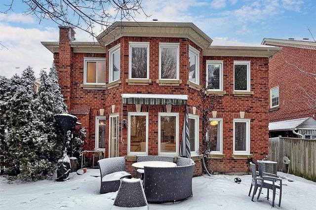 98 Theobalds Circ, House detached with 4 bedrooms, 5 bathrooms and 6 parking in Richmond Hill ON | Image 24