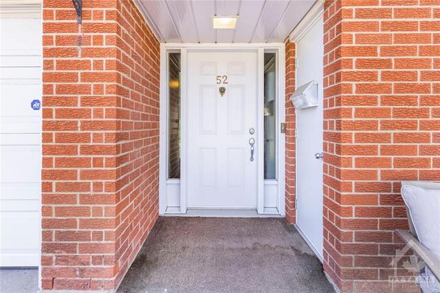 52 Appleby Private, Townhouse with 3 bedrooms, 3 bathrooms and 3 parking in Ottawa ON | Image 2