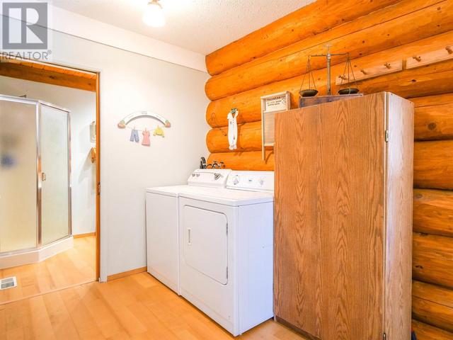 4845 Ten Mile Lake Road, House detached with 3 bedrooms, 3 bathrooms and null parking in Cariboo B BC | Image 20