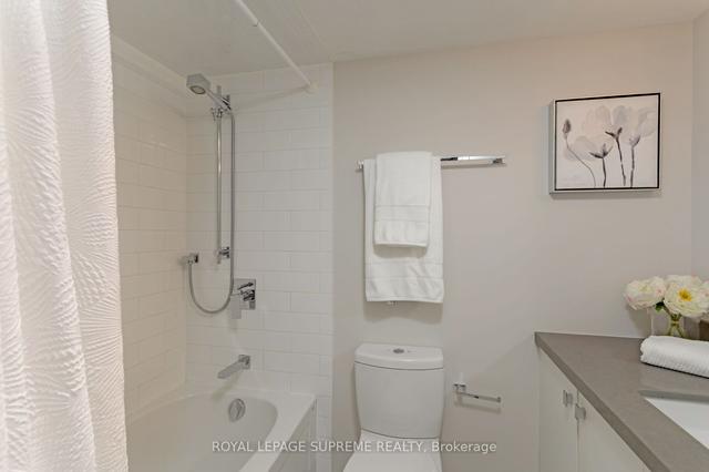 1104 - 47 St Clair Ave W, Condo with 2 bedrooms, 2 bathrooms and 1 parking in Toronto ON | Image 24