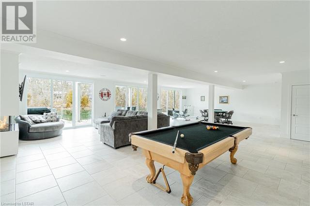 10099 Jennison Crescent, House detached with 4 bedrooms, 3 bathrooms and 8 parking in Lambton Shores ON | Image 32