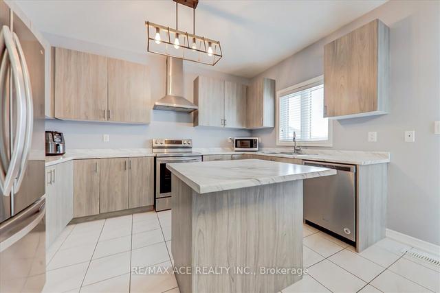 1223 Plato Dr, House detached with 4 bedrooms, 3 bathrooms and 4 parking in Fort Erie ON | Image 4