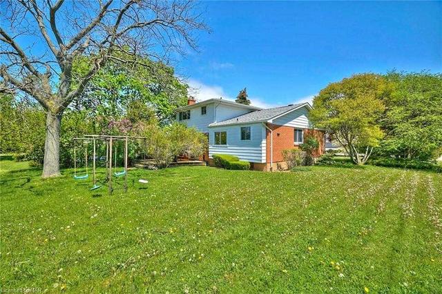 7 Garrison Village Dr, House detached with 3 bedrooms, 2 bathrooms and 8 parking in Niagara on the Lake ON | Image 38