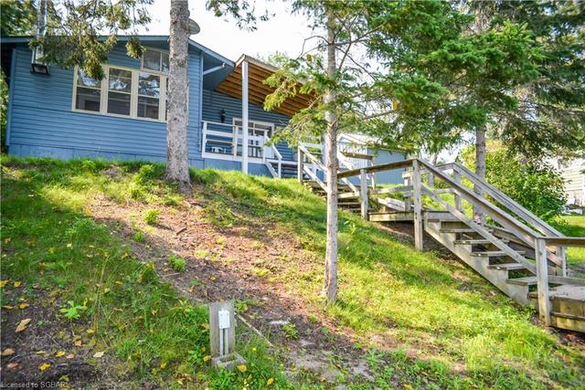 55 Tramway Avenue, House detached with 3 bedrooms, 1 bathrooms and 3 parking in Parry Sound, Unorganized, Centre Part ON | Image 2