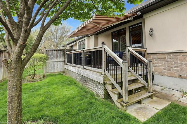 26 Emerald Common, House attached with 3 bedrooms, 3 bathrooms and 6 parking in St. Catharines ON | Image 43