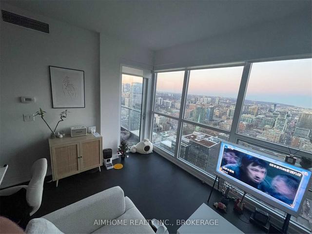 4005 - 88 Scott St, Condo with 1 bedrooms, 1 bathrooms and 0 parking in Toronto ON | Image 2