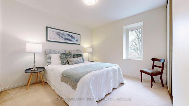 12 - 20 La Rose Ave, Townhouse with 4 bedrooms, 4 bathrooms and 2 parking in Toronto ON | Image 27