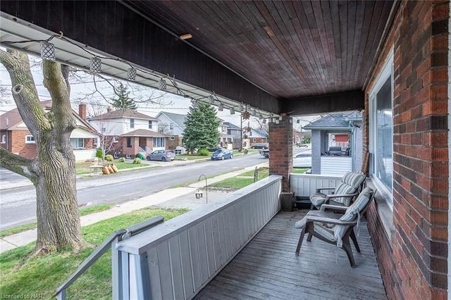 4739 Sixth Avenue, House detached with 3 bedrooms, 1 bathrooms and null parking in Niagara Falls ON | Image 4