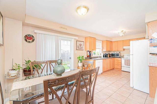 18 Sewells Lane, House semidetached with 3 bedrooms, 3 bathrooms and 2 parking in Brampton ON | Image 6