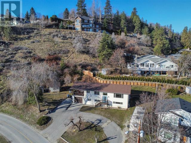 14415 Latimer Avenue, House detached with 5 bedrooms, 2 bathrooms and 1 parking in Summerland BC | Image 59