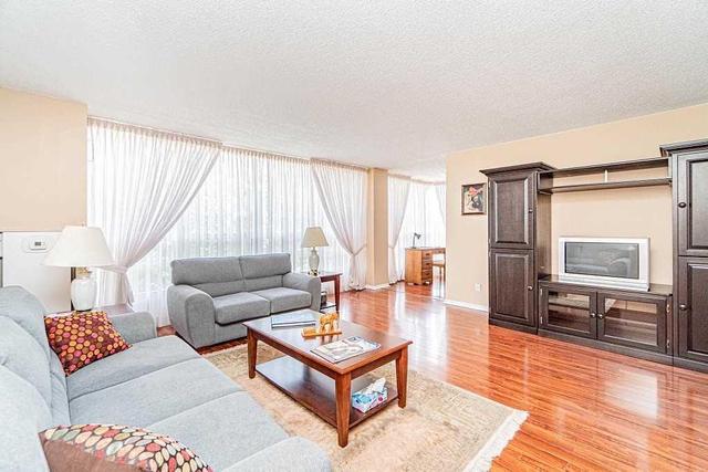 411 - 310 Mill St S, Condo with 2 bedrooms, 2 bathrooms and 1 parking in Brampton ON | Image 8