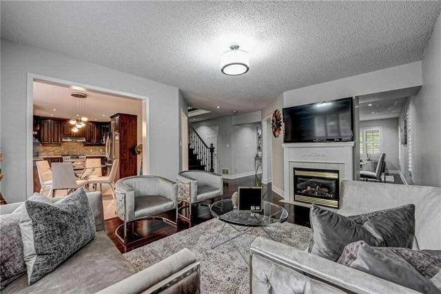 2234 Brookdale St, House detached with 4 bedrooms, 5 bathrooms and 4 parking in Burlington ON | Image 3