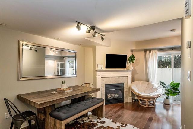 522 - 25 Laidlaw St, Townhouse with 1 bedrooms, 1 bathrooms and 1 parking in Toronto ON | Image 5