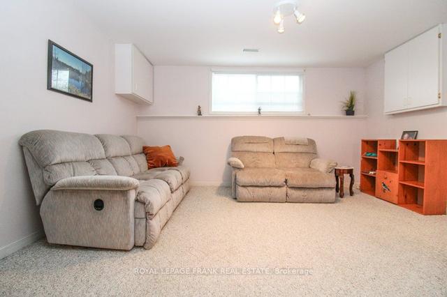 239 Franmor Dr, House detached with 2 bedrooms, 2 bathrooms and 3 parking in Peterborough ON | Image 18