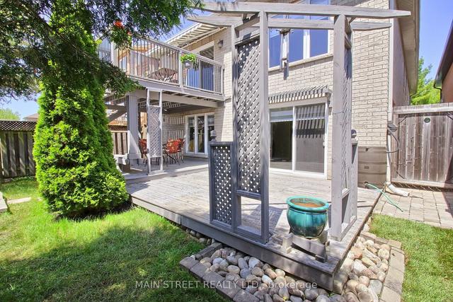 126 Woodbury Cres, House detached with 3 bedrooms, 3 bathrooms and 3 parking in Newmarket ON | Image 25