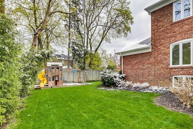 119 Burnhamthorpe Rd, House detached with 3 bedrooms, 2 bathrooms and 4 parking in Toronto ON | Image 31