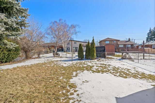 47 Collier Cres, House detached with 3 bedrooms, 3 bathrooms and 3 parking in Hamilton ON | Image 30