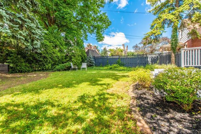 54 Churchill Avenue Ave, House detached with 4 bedrooms, 3 bathrooms and 3 parking in Hamilton ON | Image 3