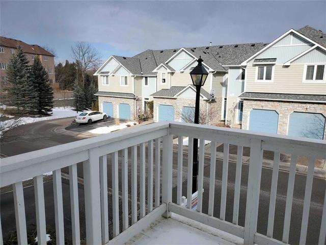 66 - 1056 On Bogart Circ, Townhouse with 3 bedrooms, 3 bathrooms and 2 parking in Newmarket ON | Image 3