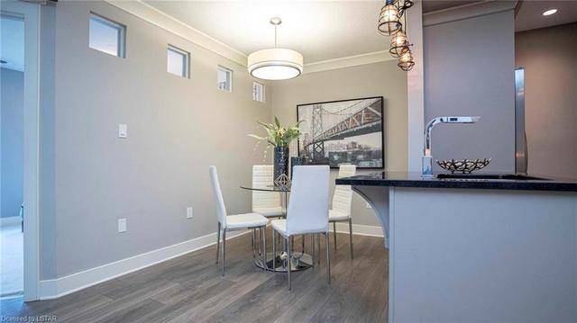 212 - 320 Sugarcreek Trail, House attached with 1 bedrooms, 1 bathrooms and 2 parking in London ON | Image 10