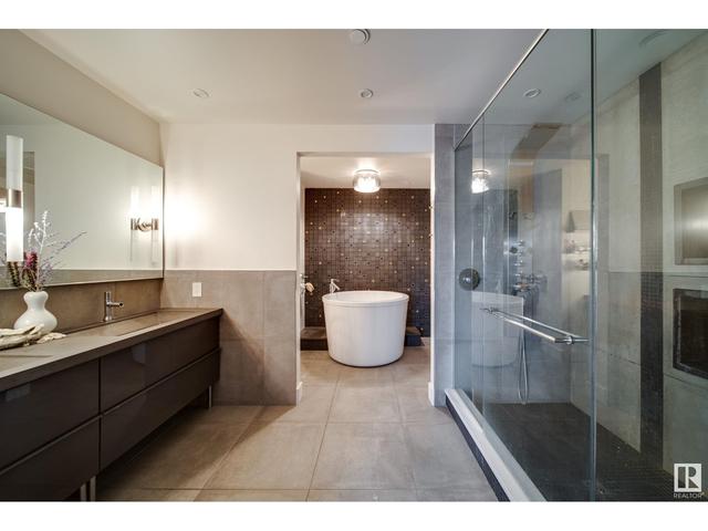 301 - 11633 105 Av Nw, Condo with 2 bedrooms, 2 bathrooms and 2 parking in Edmonton AB | Image 24